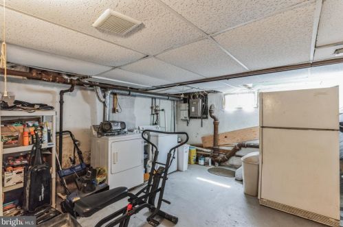 14 Ewington Ave, Trenton NJ 08618 exterior