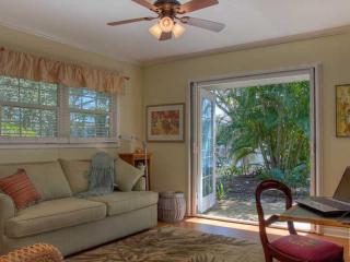 5377 Palos Verdes Dr, Sarasota FL  34231-4225 exterior