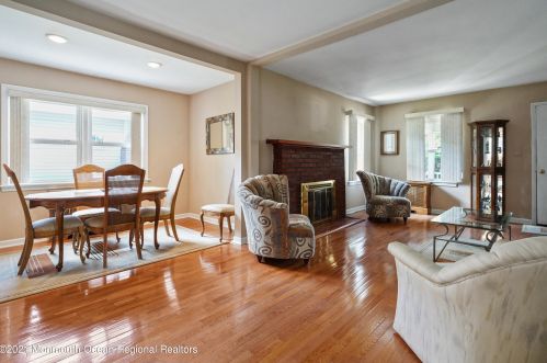 22 Wardell Pl, Tinton Falls NJ  07712-4856 exterior