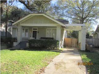 30 Blacklawn St, Mobile, AL 36604-2245