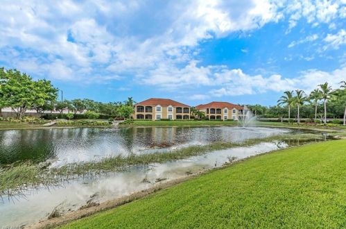 5035 Blauvelt Way, Naples FL  34105-4545 exterior