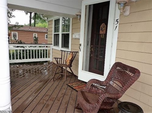 51 Valley Rd, Lincoln Park, NJ 07035-2510