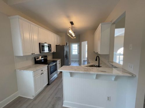 261 Palm St, Mount Pleasant SC  29464-3435 exterior