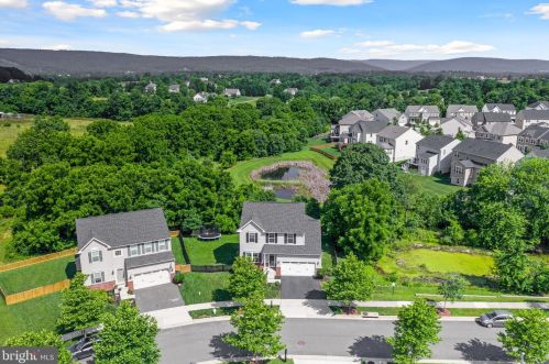 111 Eisentown Dr, Lovettsville VA  20180-8547 exterior