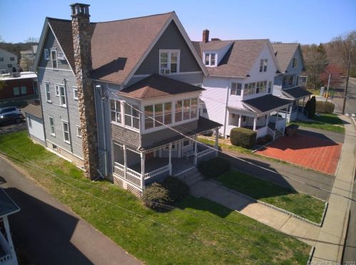 1926 Bedford St, Stamford, CT 06905-4720