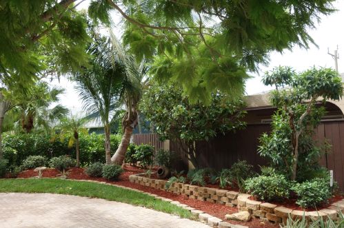 650 Heron Dr, Delray Beach FL  33444-1847 exterior