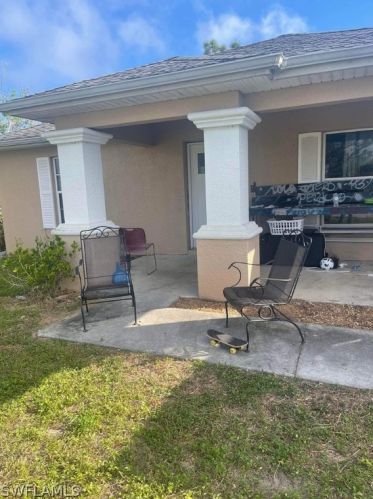 341 Parish Ave, Lehigh Acres, FL 33974-0429