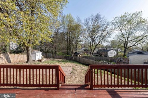 2004 York Dr, Woodbridge VA  22191-2433 exterior