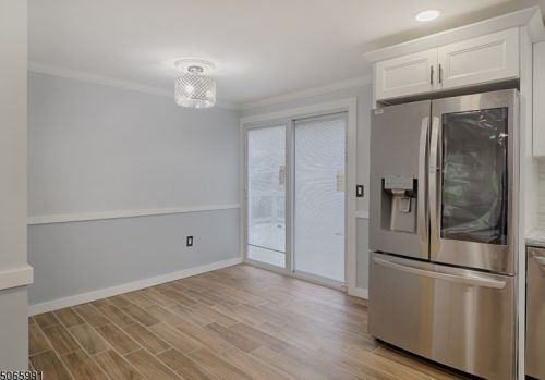 36 Woodcrest Cir, Springfield NJ  07081-1517 exterior