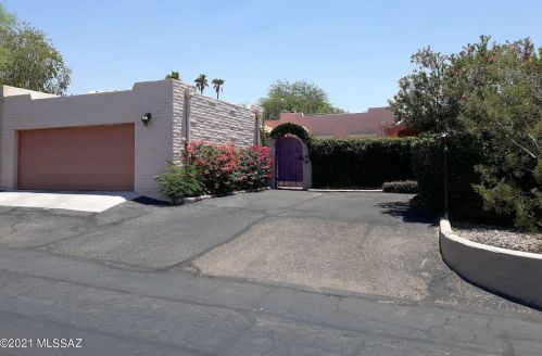 9249 Desert Sands Ln, Tucson, AZ 85710-3188