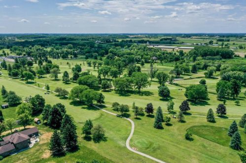 1432 Country Club Ln, Watertown WI  53098-4345 exterior