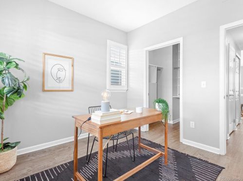 2703 Roslyn St, Denver CO 80237-2112 exterior