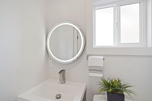 16624 Selby Dr, San Leandro CA  94578-1236 exterior