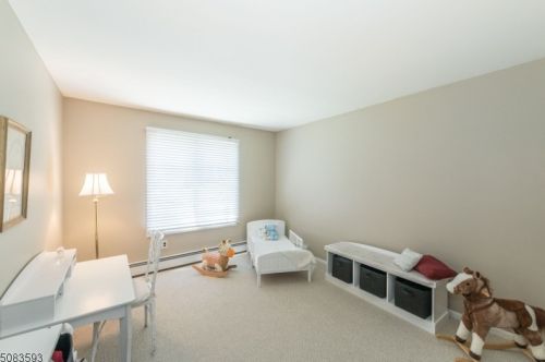 543 Rifle Camp Rd, West Paterson NJ  07424-3103 exterior