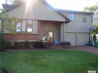 3056 Hewlett Ave, North Merrick, NY 11566-5313