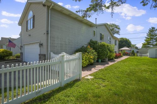 7740 29th Ave, Kenosha WI  53143-5628 exterior