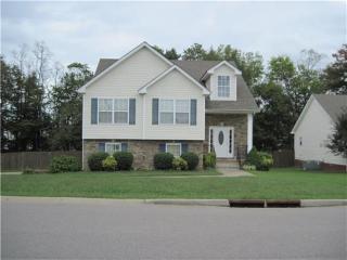 3139 Holly Pt, Clarksville TN  37043-8440 exterior