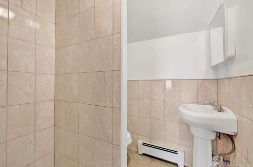 140 13 Ave, Mount Vernon NY  10550-2818 exterior