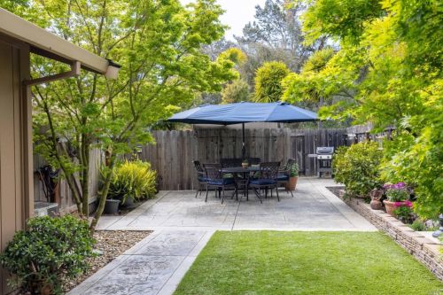 1229 Grove Cir, Benicia CA  94510-1711 exterior