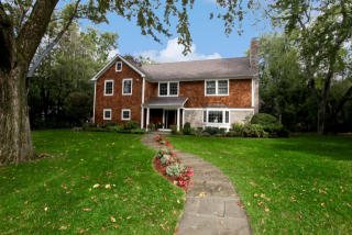 69 Brookby Rd, Scarsdale, NY 10583-4544