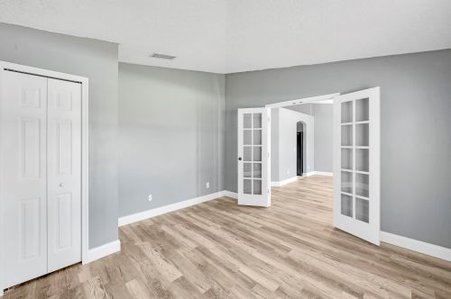 7836 104 Ave, Vero Beach FL 32967-3660 exterior