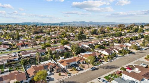 1455 Highridge Dr, Oceanside CA  92056-3050 exterior