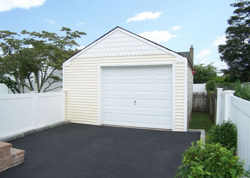 14 Howells Rd, Bayshore, NY 11706-6518