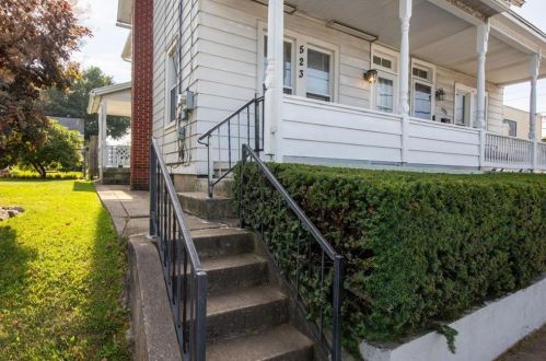 523 Broadway, Wind Gap, PA 18091-1112