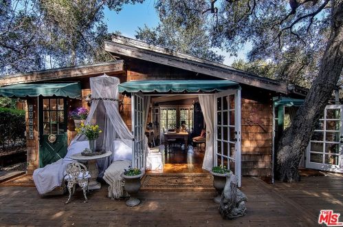 21658 Encina Rd, Topanga CA  90290-3524 exterior