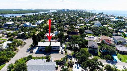 200 Washington Ave, Fort Myers Beach, FL 33931-3724