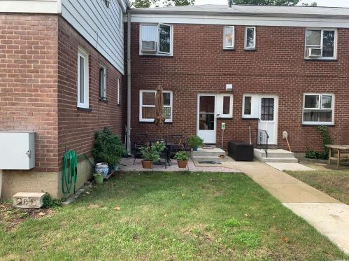 225-02 Hillside Ave, Jamaica, NY 11427-1741