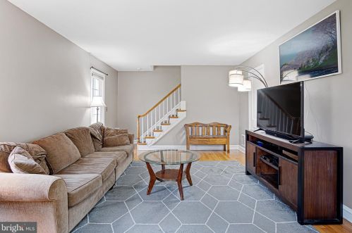 119 Stanton Rd, Wilmington, DE 19804-3625