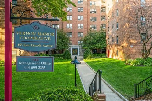 465 Lincoln Ave, Mount Vernon NY  10552-3598 exterior