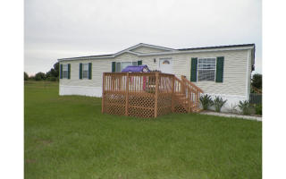 1049 Lake Dr, Lorida, FL 33857-9436