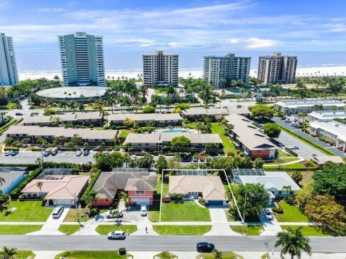 158 Flamingo Cir, Marco Island, FL 34145-4450