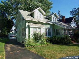 8 Woodrow Rd, Batavia, NY 14020-1202