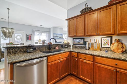 21 Bradford Ct, Beaufort SC  29902-3307 exterior