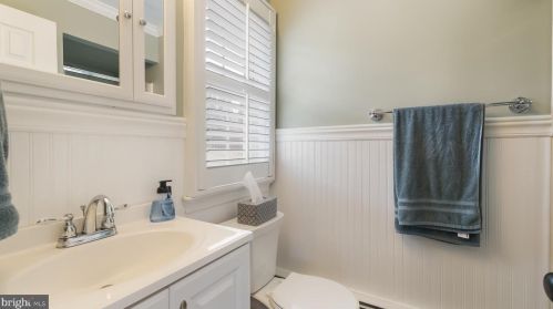 402 Cowpath Rd, Lansdale PA  19446-1516 exterior