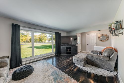 7750 Martha Cir, Waterford WI  53185-2039 exterior