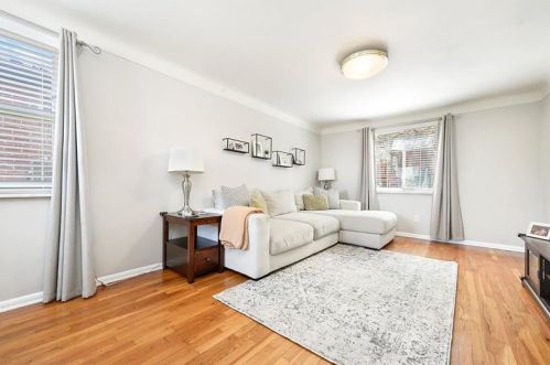 4007 Boulevard Dr, Pittsburgh, PA 15217-2620