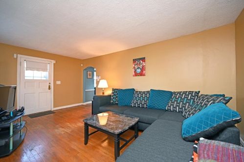 6329 Coffey St, Cincinnati, OH 45230-1406