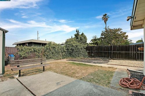 2301 Orleans Dr, Pinole CA  94564-1645 exterior