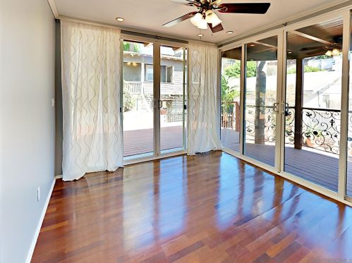 1660 Linwood St, San Diego CA 92110-2830 exterior