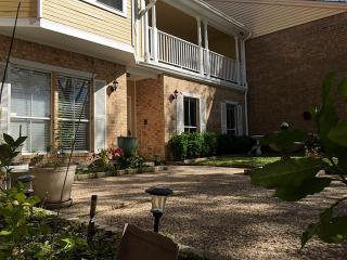 9937 Kemp Forest Dr, Houston TX  77080-2650 exterior