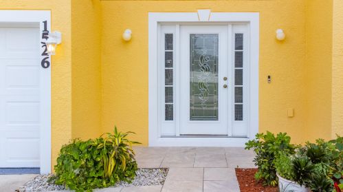 1526 Paar Dr, Fort Pierce, FL 34953-6157