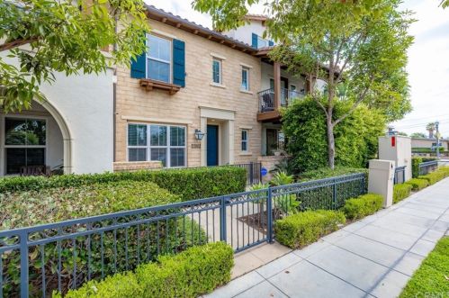 766 Olive St, Anaheim CA  92805-2733 exterior