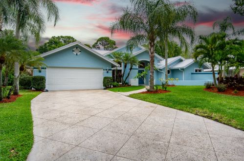 794 Lighthouse Dr, Palm City, FL 34990-4505