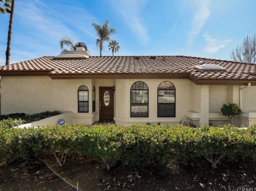 2752 Simi Hills Ln, Simi Valley CA  93063-2489 exterior