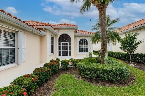 3416 Donoso Ct, Naples FL  34109-1377 exterior