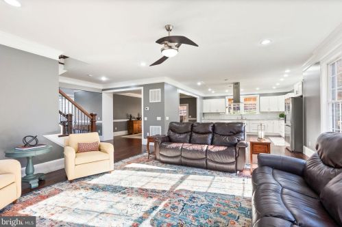 9085 Bristow Woods Ct, Nokesville VA  20181 exterior